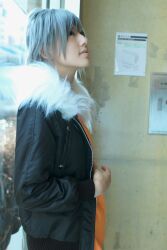  akira akira_(togainu_no_chi) cosplay dog_tags highres photo saya saya_(cosplayer) silver_hair togainu_no_chi 