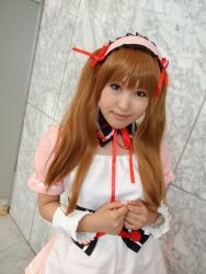  apron asahina_mikuru cosplay hair_ribbon hair_ribbons moeka moeka_(cosplayer) photo ribbon suzumiya_haruhi_no_yuuutsu twintails 