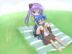  ahoge blue_hair hiiragi_kagami izumi_konata lucky_star mountain_pukuichi purple_hair tagme twintails yuri 