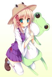  blonde_hair blue_eyes blush commentary_request female frog full_body gradient_background hat huei_nazuki hug kneeling loafers looking_at_viewer md5_mismatch moriya_suwako resolution_mismatch shoes short_hair solo source_larger stuffed_animal stuffed_frog stuffed_toy tears thighhighs touhou white_thighhighs zettai_ryouiki 