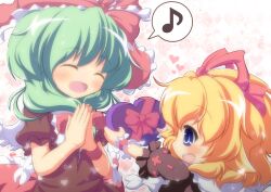  2girls blonde_hair blush box brown_dress closed_eyes commentary_request dress front_ponytail gift gift_box green_hair hair_ribbon heart heart-shaped_box kagiyama_hina lolicon medicine_melancholy multiple_girls musical_note nullpooo open_mouth outstretched_arms own_hands_together ribbon smile spoken_musical_note touhou valentine 