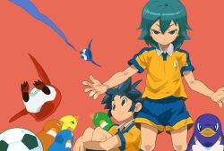  2boys ball bird blue_hair brown_eyes commentary_request green_hair inazuma_eleven_(series) inazuma_eleven_go kageyama_hikaru kariya_masaki lightning_bolt_symbol multiple_boys penguin purple_hair raimon raimon_soccer_uniform short_hair smile soccer_ball soccer_uniform sportswear telstar yuuki_(irodo_rhythm) 