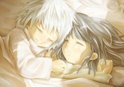  2boys aged_down alluka_zoldyck androgynous bad_id bad_pixiv_id black_hair brothers closed_eyes dollyly21 hunter_x_hunter killua_zoldyck multiple_boys otoko_no_ko photoshop_(medium) siblings sleeping smile under_covers white_hair 