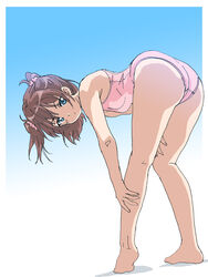  aqua_eyes ass ass_focus bare_arms bare_legs bare_shoulders barefoot blue_background breasts brown_hair closed_mouth feet female gradient_background hal-py hands_on_own_knees high_school_fleet kneepits leaning_forward legs leotard medium_hair ogasawara_hikari pink_leotard pink_scrunchie scrunchie small_breasts solo standing two_side_up white_background 