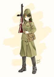  absurdres artist_name bag belt belt_buckle black_footwear black_hair blue_eyes boots brown_belt brown_hat brown_jacket brown_pants buckle carrying commentary dated female full_body garrison_cap girls_und_panzer gun gymnastiorka hat highres holding holding_gun holding_weapon jacket knee_boots long_hair looking_at_viewer military military_hat military_uniform nonna_(girls_und_panzer) pants photoshop_(medium) ppsh-41 qian satchel signature simple_background smile solo soviet standing star_(symbol) submachine_gun swept_bangs uniform weapon world_war_ii 