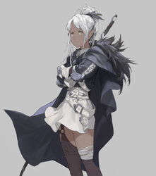  bandaged_leg bandages belt black_cape brown_thighhighs cape crossed_arms dark-skinned_female dark_elf dark_skin elf female fur_trim garter_straps gloves highres hirooka_masaki looking_to_the_side original pointy_ears ponytail simple_background skirt smile solo staff thighhighs white_gloves white_hair white_skirt yellow_eyes 