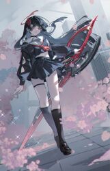  absurdres arm_cutout black_choker black_hair black_shirt breasts chisa_(wuthering_waves) choker clothing_cutout commentary crop_top female hair_ribbon highres holding holding_sword holding_weapon long_hair long_sleeves looking_at_viewer medium_breasts parted_lips red_eyes red_ribbon ribbon sailor_collar shirt solo sword tacet_mark_(wuthering_waves) thigh_strap weapon white_sailor_collar wind woodylixx wuthering_waves 