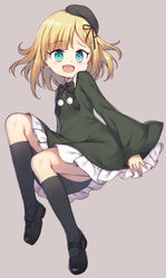  :d aged_down black_dress black_footwear black_hat black_socks blonde_hair commentary_request dress fate/grand_order fate_(series) female fred04142 full_body green_eyes grey_background hat kneehighs knees_up lolicon mary_janes open_mouth reines_el-melloi_archisorte shoes short_hair simple_background smile socks solo 