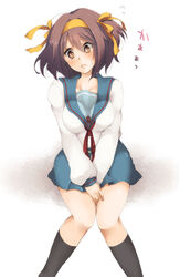  bad_link blue_sailor_collar blue_skirt blush brown_hair female frown hair_ribbon hairband kita_high_school_uniform kneehighs kurohara_yuu orange_hairband ribbon sailor_collar school_uniform serafuku short_hair skirt socks solo suzumiya_haruhi suzumiya_haruhi_no_yuuutsu sweatdrop winter_uniform 