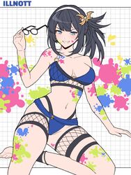  ankle_strap bare_shoulders bikini black_hair blue_bikini bodypaint breasts character_name collarbone commentary dotted_line female fishnet_legwear fishnet_top fishnets fleur-de-lis granblue_fantasy grid_background grin headband heart highres holding holding_removed_eyewear illnott_(granblue_fantasy) illnott_(summer)_(granblue_fantasy) ll_0109 looking_at_viewer medium_breasts navel o-ring o-ring_top official_alternate_costume one_side_up paint sidelocks smile solo star_(symbol) swimsuit teeth unworn_eyewear 