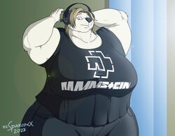  2023 anthro artist_name bear big_breasts bottomwear breasts clothing digital_media_(artwork) electronics english_text female fur hair headphones hi_res huge_breasts ivanna_(xxsparcoxx) mammal overweight overweight_anthro overweight_female pants polar_bear rammstein shirt solo text text_on_clothing text_on_shirt text_on_topwear topwear ursine white_body white_fur xxsparcoxx 