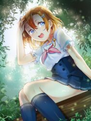  bad_id bad_pixiv_id blue_eyes blue_skirt brown_hair female hair_ornament hairclip highres kosaka_honoka love_live! love_live!_school_idol_project one_side_up sailor_collar short_hair sitting skirt smile socks solo tiny_(tini3030) 