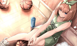  ball basketball basketball_(object) basketball_uniform blue_eyes blush bottle brand_name_imitation breasts collarbone commentary_request female fuu_(fuore) go-toubun_no_hanayome green_ribbons green_shirt green_shorts hair_between_eyes hair_ribbon highres indoors knees_together_feet_apart looking_at_viewer nakano_yotsuba pocari_sweat ribbon shirt shoes short_hair shorts sitting sleeveless sleeveless_shirt smile sneakers solo sportswear sweat water_bottle white_footwear wooden_floor 