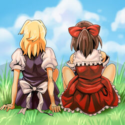  2girls bad_id bad_pixiv_id blonde_hair cloud day from_behind hakurei_reimu kirisame_marisa multiple_girls sitting tat_(artist) touhou 