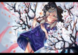  artistic_error black_border blonde_hair blurry border branch depth_of_field dress female flower green_eyes hair_ribbon hat highres letterboxed long_hair long_sleeves looking_ahead lying magnolia moriya_suwako on_back parted_lips red_ribbon ribbon soft_focus solo teeth touhou white_flower wide_sleeves wrong_hand zhu_xiang 