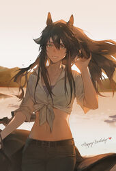  alternate_costume animal_ears arknights belt black_belt black_hair black_pants commentary crop_top female grey_eyes grin hair_between_eyes hand_up happy_birthday highres horse_ears hug_(yourhug) long_hair looking_at_viewer meteor_(arknights) midriff navel outdoors pants shirt short_sleeves smile solo stomach tied_shirt white_shirt 