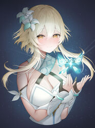  absurdres aozora_nan bare_shoulders black_gloves blonde_hair breasts brown_eyes cleavage closed_mouth commentary_request cropped_torso dress female flower genshin_impact gloves hair_flower hair_ornament hands_up highres large_breasts looking_at_viewer lumine_(genshin_impact) partially_fingerless_gloves smile solo upper_body white_dress white_flower 