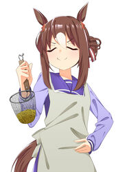  absurdres anano_(1205) animal_ears apron artist_name brown_hair closed_eyes closed_mouth doyagao female fine_motion_(umamusume) food grey_apron hair_between_eyes hair_bun hair_ribbon hand_on_own_hip highres horse_ears horse_girl horse_tail long_sleeves multicolored_hair noodle_strainer noodles purple_sailor_collar purple_shirt ramen ribbon sailor_collar sailor_shirt school_uniform serafuku shirt simple_background single_hair_bun smile smug solo strainer tail tracen_school_uniform two-tone_hair umamusume upper_body white_background white_hair winter_uniform 