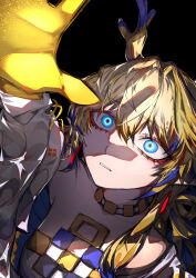 33_gaff arknights arm_up black_background blonde_hair blue_eyes blue_hair breasts collarbone commentary dragon_girl dragon_horns eastern_dragon_horns female glowing glowing_eyes grey_hair hair_intakes horns jacket looking_up multicolored_hair parted_lips shu_(arknights) simple_background small_breasts solo strapless tube_top upper_body white_jacket white_tube_top 