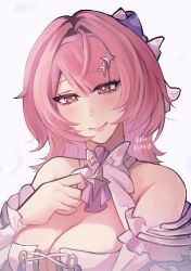  artist_name bare_shoulders breasts cleavage commentary detached_sleeves dress female highres large_breasts looking_at_viewer medium_hair pink_hair purple_eyes remielle_dan ririflawyi simple_background smile solo upper_body white_background white_dress zenless_zone_zero 