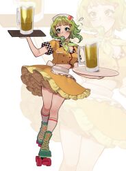  alcohol alternate_costume apron aqua_eyes beer beer_mug carhop checkered_trim commentary crop_top cup earrings female flying_sweatdrops frilled_apron frills full_body glint green_hair green_neckerchief gumi hair_ornament hairclip highres holding holding_tray hoop_earrings jewelry kneehighs light_blush looking_at_object looking_to_the_side mug neckerchief open_mouth orange_shirt orange_skirt petticoat roller_skates shirt short_hair short_hair_with_long_locks skates skating skirt socks solo sunnypoppy tray untranslatable_commentary vocaloid waist_apron waitress white_apron white_mouth white_socks zoom_layer 