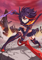  absurdres black_hair black_shrug black_thighhighs breasts clenched_teeth commentary_request dual_wielding dust female full_body grey_eyes hair_between_eyes highres holding holding_sword holding_weapon kill_la_kill leaning_forward looking_to_the_side matoi_ryuuko medium_breasts microskirt multicolored_hair navel nose open_mouth outdoors pleated_skirt red_sky red_streaks revealing_clothes scissor_blade_(kill_la_kill) senketsu shrug_(clothing) skirt sky smile solo stomach streaked_hair suspenders sword takinomori_momiji teeth thighhighs underboob weapon 