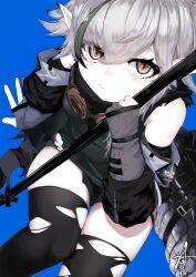  absurdres agavee1010 arknights bare_shoulders black_hair black_shirt black_sleeves black_thighhighs blue_background brown_eyes closed_mouth commentary detached_sleeves elbow_gloves female gloves grey_gloves grey_hair hair_between_eyes highres holding infection_monitor_(arknights) long_sleeves looking_at_viewer multicolored_hair partially_fingerless_gloves pointy_ears shirt short_hair signature simple_background skindentation sleeveless sleeveless_shirt solo streaked_hair tail thighhighs tomimi_(arknights) torn_clothes torn_thighhighs 