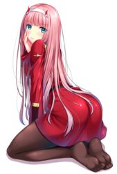  ass between_legs blue_eyes blunt_bangs blush brown_pantyhose closed_mouth commentary_request darling_in_the_franxx dress feet female full_body hairband hand_between_legs hand_on_own_cheek hand_on_own_face horns kneeling leaning_forward legs long_hair no_shoes pantyhose pink_hair red_dress shiny_clothes simple_background soles solo toes very_long_hair white_background white_hairband yoruda zero_two_(darling_in_the_franxx) 