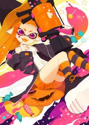  .52_gal_(splatoon) asymmetrical_legwear black_footwear black_hat black_jacket blunt_bangs candy colored_tongue commentary english_commentary facial_mark fangs female floating food halloween halloween_costume halterneck hand_on_own_chin hat heart highres holding holding_weapon inkling inkling_girl inkling_player_character jack-o&#039;-lantern jacket lollipop long_hair looking_at_viewer nomu_(29_nom) off_shoulder open_clothes open_jacket open_mouth orange_hair orange_hat orange_legwear orange_shorts orange_tongue paint_splatter pink_eyes pointy_ears pumpkin_pants ribbed_shirt shirt shoes short_shorts shorts sleeveless sleeveless_shirt smile socks solo sparkle splatoon_(series) star_(symbol) striped_clothes striped_socks tentacle_hair thighhighs two-sided_fabric two-sided_headwear uneven_legwear v-shaped_eyebrows weapon white_shirt witch_hat zipper 