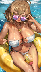  ahoge anis_(nikke) anis_(sparkling_summer)_(nikke) bikini breasts brown_hair female goddess_of_victory:_nikke hair_ornament hairclip highres himonoata jewelry large_breasts looking_at_viewer necklace outdoors short_hair side-tie_bikini_bottom solo sunglasses swimsuit tan tanlines tongue tongue_out wet white_bikini yellow_eyes 