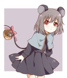  :/ animal_ears basket blue_capelet blush_stickers border capelet closed_mouth cowboy_shot dress expressionless female gold_trim grey_background grey_dress grey_hair highres holding holding_with_tail leaning_forward looking_at_viewer medium_hair mouse_(animal) mouse_ears mouse_tail namori_(style) nazrin outside_border prehensile_tail red_eyes sasaki_sakiko simple_background solo tail touhou white_border 