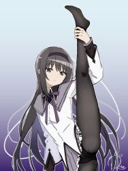  akemi_homura akemi_homura_(magical_girl) black_hair black_hairband dotya45 expressionless female flexible frilled_skirt frills gradient_background hairband highres long_hair long_sleeves magical_girl mahou_shoujo_madoka_magica mahou_shoujo_madoka_magica_(anime) multicolored_hair odaibako panties panties_under_pantyhose pantyhose purple_eyes ribbon skirt solo split standing standing_on_one_leg standing_split two-tone_capelet underwear upskirt 