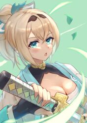  aonikuro aqua_eyes blonde_hair breasts chest_sarashi cleavage cutting drawing_sword female fingerless_gloves gloves green_background highres holding holding_sword holding_weapon hololive katana kazama_iroha kazama_iroha_(1st_costume) leaf ponytail sarashi sheath sword unsheathing virtual_youtuber weapon 