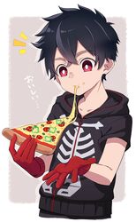  1boy black_hair black_hoodie cheese_trail closed_mouth commentary eating food food_on_face gloves hair_between_eyes highres holding holding_food holding_pizza hood hoodie kemono_jihen kusaka_kabane male_focus notice_lines pizza pizza_slice red_eyes red_gloves ronba1125 short_sleeves simple_background skeleton_print solo translated 