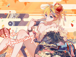  1boy anniversary belt blonde_hair blue_eyes blue_kimono commentary confetti crown egasumi fan_to_mouth floral_print folded_fan folding_fan fur-trimmed_kimono fur_trim gigantic_o.t.n_(vocaloid) hand_fan highres holding holding_fan japanese_clothes kagamine_len kimono knees_up koe_(mixpi) looking_at_viewer male_focus naked_kimono seigaiha short_ponytail sitting smile spiked_hair vocaloid 