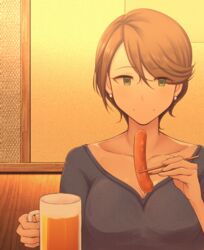  alcohol beer beer_mug blue_shirt breasts brown_hair chopsticks cleavage closed_mouth collarbone cup earrings female food green_eyes hands_up highres holding holding_chopsticks holding_cup idolmaster idolmaster_cinderella_girls idolmaster_cinderella_girls_starlight_stage indoors izakaya jewelry large_breasts licolicorice mug sausage shinohara_rei shirt short_hair short_sleeves smile solo 