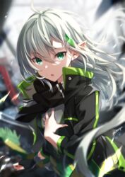  blurry blurry_background blurry_foreground female fingerless_gloves gloves green_eyes grey_hair high_collar highres long_hair looking_at_viewer lord_of_heroes olivia_pavlichenko olivia_pavlichenko_(earth) pointy_ears scarf single_fingerless_glove slit_pupils solo upper_body yaki_mayu 