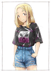  alternate_hairstyle black_shirt blonde_hair blue_shorts blush breasts brown_eyes casual closed_mouth commentary_request denim denim_shorts female forehead hair_down kitaura_sou looking_at_viewer medium_hair okada_akane print_shirt shirt shirt_tucked_in short_sleeves shorts simple_background smile solo standing thick_eyebrows torn_clothes torn_shorts watashi_ga_motenai_no_wa_dou_kangaetemo_omaera_ga_warui! white_background 