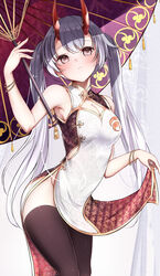  absurdres armpit_peek bad_id bad_pixiv_id bangle black_thighhighs blush bracelet breasts brown_eyes china_dress chinese_clothes cleavage_cutout closed_mouth clothing_cutout crossed_legs dress earrings fate/grand_order fate_(series) female grey_background grey_dress grey_hair hamaken._(novelize) highres holding holding_umbrella horns jewelry long_hair looking_at_viewer medium_breasts oil-paper_umbrella oni_horns purple_umbrella red_horns side_slit skirt_hold sleeveless sleeveless_dress slit_pupils solo thighhighs thighs tomoe_gozen_(fate) tomoe_gozen_(traveling_outfit)_(fate) twintails umbrella very_long_hair 