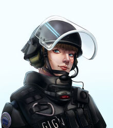  alternate_costume apex_legends artist_name blonde_hair blue_eyes commentary commission english_commentary female gign headset helmet highres looking_to_the_side maseo portrait scar scar_on_cheek scar_on_face short_hair smile solo tactical_clothes wattson_(apex_legends) 