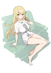  absurdres alternate_costume baffu barefoot blonde_hair blush breasts chest_jewel clothes_writing commentary_request couch earrings eating female food full_body highres jewelry large_breasts legs long_hair looking_at_viewer mythra_(xenoblade) shirt short_sleeves sidelocks sitting solo swept_bangs translated white_shirt xenoblade_chronicles_(series) xenoblade_chronicles_2 yellow_eyes 