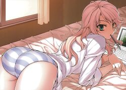  ass bed blonde_hair caroline computer female green_eyes highres laptop long_hair looking_back lying mouth_hold no_pants on_bed on_stomach panties pen solo soo-hyon_lee striped_clothes striped_panties unbalance_unbalance underwear window 