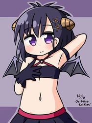  armpits bare_shoulders black_gloves black_hair black_skirt black_wings blush breasts cleavage closed_mouth commentary_request crop_top curled_horns dated demon_girl demon_horns demon_wings female gabriel_dropout gloves hair_between_eyes hair_ornament hairclip hallelujah_essaim hana_kazari hand_up highres horns long_hair looking_at_viewer navel outline pleated_skirt purple_background purple_eyes purple_outline skirt small_breasts smile solo translation_request two-tone_background vignette_tsukinose_april wings x_hair_ornament 