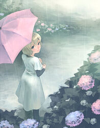  blonde_hair female flower hydrangea looking_at_viewer lowres original rain solo umbrella weno weno&#039;s_blonde_original_character 