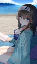  absurdres beach bikini black_hair blue_bikini blue_eyes blue_jacket book breasts checkered_bikini checkered_clothes closed_mouth commentary female hairband hand_in_pocket highres holding holding_book idolmaster idolmaster_cinderella_girls jacket long_sleeves looking_at_viewer medium_breasts medium_hair ocean on_ground open_clothes open_jacket outdoors sagisawa_fumika smile solo swimsuit white_hairband yuteke_key 