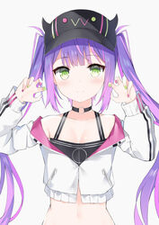  absurdres bare_shoulders bibi_(tokoyami_towa) black_headwear choker claw_pose collarbone commentary_request crop_top cropped_jacket female fuyuki030 green_eyes hands_up highres hololive jacket long_hair long_sleeves looking_at_viewer midriff multicolored_hair multicolored_nails nail_polish navel purple_hair simple_background smile stomach streaked_hair tokoyami_towa tokoyami_towa_(1st_costume) twintails upper_body very_long_hair virtual_youtuber white_background white_jacket 