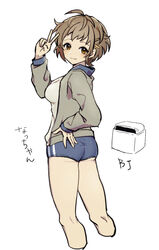  :3 bj_(juusan_kihei_bouei_ken) blue_buruma breasts brown_eyes brown_hair buruma character_name commentary_request cropped_legs female gym_shirt gym_uniform hair_ornament hairclip hand_on_own_hip head_tilt jacket juusan_kihei_bouei_ken looking_at_viewer medium_breasts minami_natsuno shirt short_hair simple_background v white_background white_shirt x_hair_ornament yoruhachi 