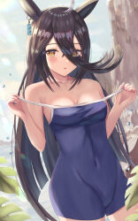  ahoge animal_ears bare_shoulders beach black_hair blue_one-piece_swimsuit blush breasts cleavage collarbone commentary_request competition_school_swimsuit covered_navel earrings female hair_between_eyes highres horse_ears horse_girl jewelry long_bangs long_hair long_hair_between_eyes looking_at_viewer manhattan_cafe_(umamusume) multicolored_hair no_tail one-piece_swimsuit outdoors parted_lips school_swimsuit single_earring sky small_breasts solo swimsuit swimsuit_tug thurumu tracen_swimsuit umamusume very_long_hair white_hair yellow_eyes 