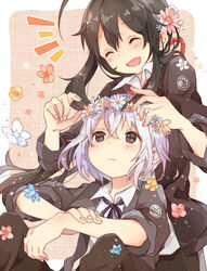  2boys ^_^ ahoge bad_id bad_pixiv_id black_hair closed_eyes flower hair_flower hair_ornament head_wreath highres hiro_(14806390) honebami_toushirou male_focus multiple_boys namazuo_toushirou open_mouth purple_eyes putting_on_headwear smile touken_ranbu white_hair 