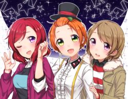  3girls :3 :d ;d bad_id bad_pixiv_id earrings frills fur_trim girl_sandwich green_eyes hat hello_hoshi_wo_kazoete highres hoshizora_rin jacket jewelry koizumi_hanayo locked_arms love_live! love_live!_school_idol_project multiple_girls night night_sky nishikino_maki oerba_yun_fang one_eye_closed open_mouth orange_hair red_hair sandwiched short_hair sky smile star_(symbol) umeno 